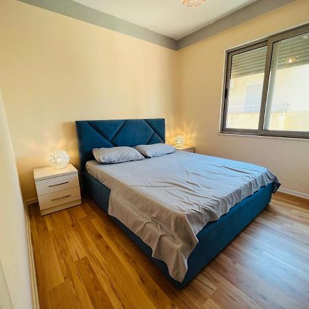 Blue City Apartment ดูร์เรส ภายนอก รูปภาพ